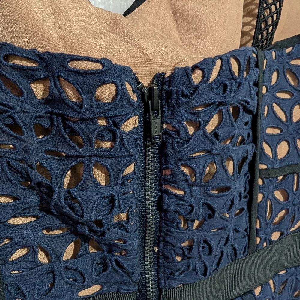 SELF-PORTRAIT Navy Petal Broderie Dress Size US 4 - Picture 9 of 12